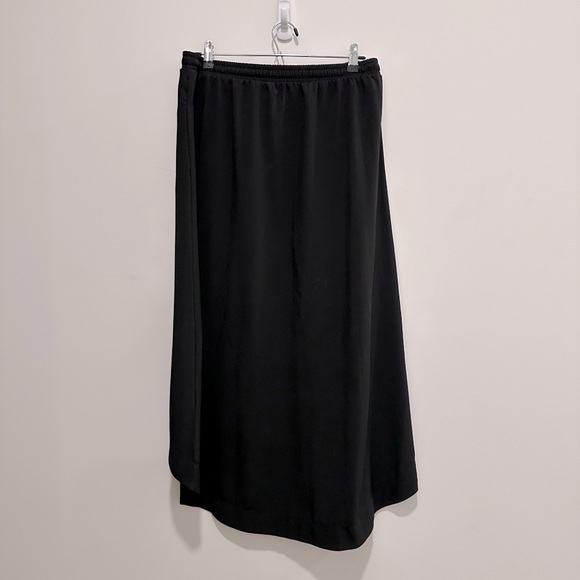 Smart Set, high low skirt, size M, black, good condition - Picture 3 of 3